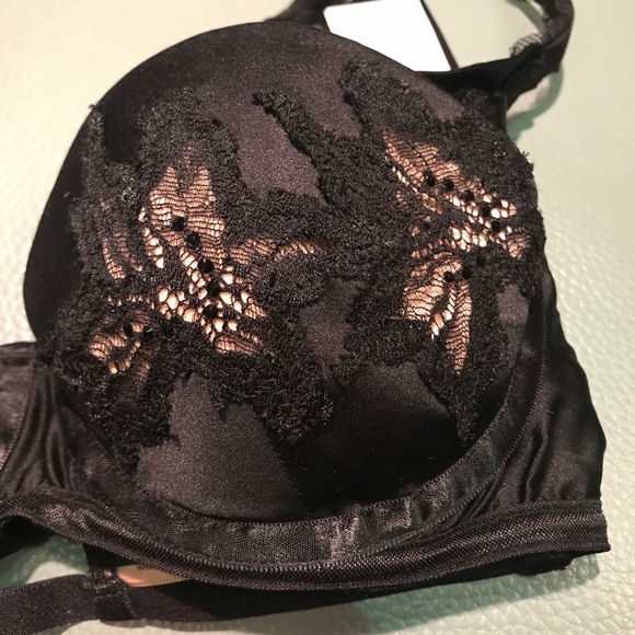 Dita Von Teese “Park Avenue” bra - Picture 3 of 6